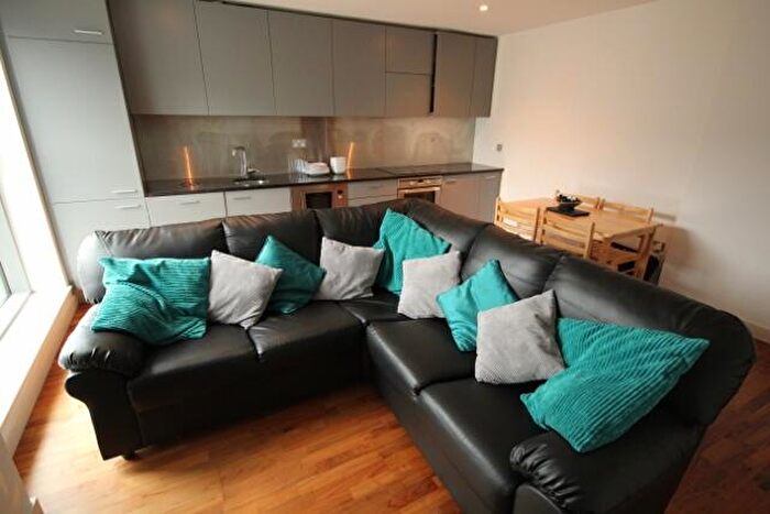 1 Bedroom Flat To Rent In William Jessop Way, City Centre, Liverpool, L3