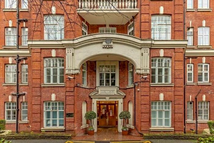 3 Bedroom Flat To Rent In Maida Vale, London, W9