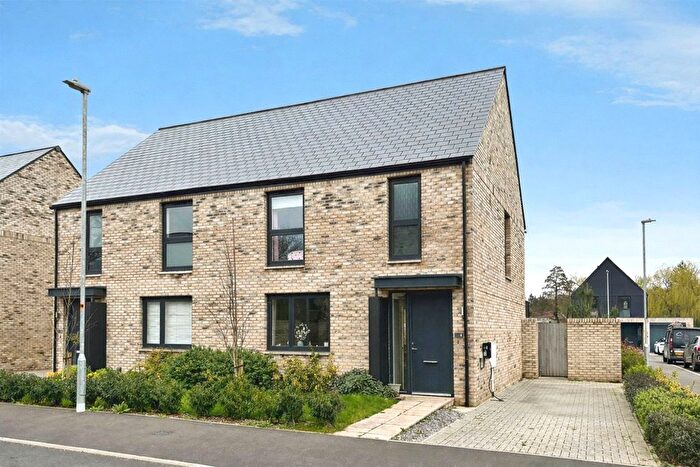 3 Bedroom Semi Detached House For Sale In Boreham Mead, Warminster, BA12