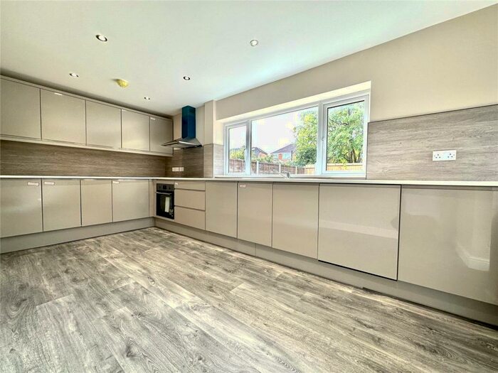 3 Bedroom Semi-Detached House To Rent In Cleves Drive, Rubery, Rednal, Birmingham, B45