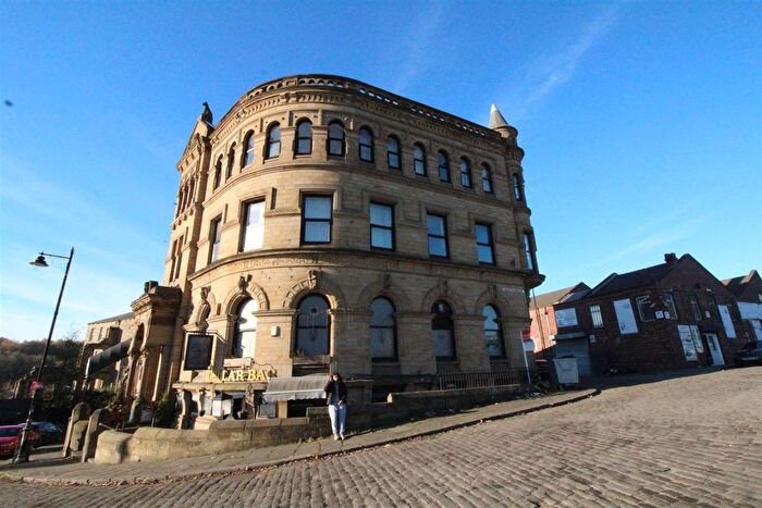 2 Bedroom Flat To Rent In Flat, Station Road, Batley, WF17