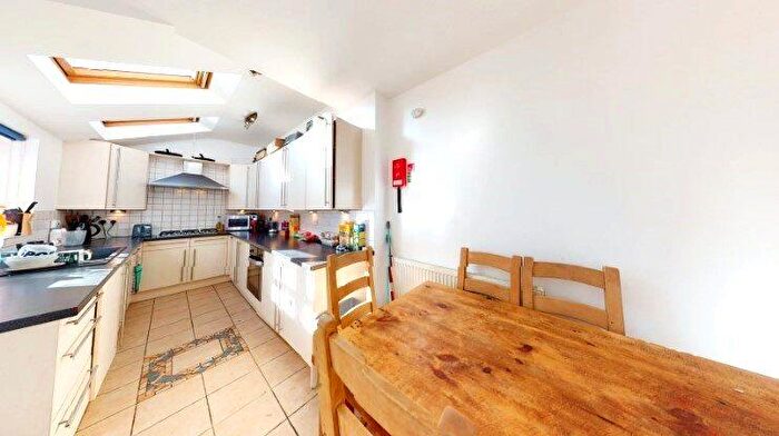 6 Bedroom End Of Terrace House To Rent In Douglas Road, Lenton, Nottingham, NG7