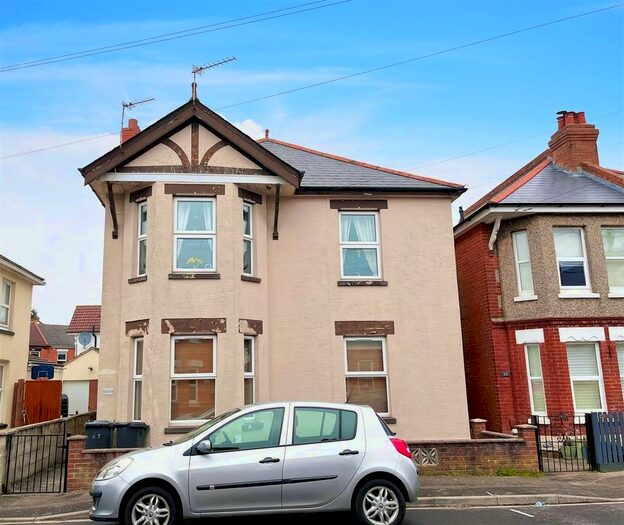 2 Bedroom Flat To Rent In Wheaton Road, Boscombe, Bournemouth, BH7