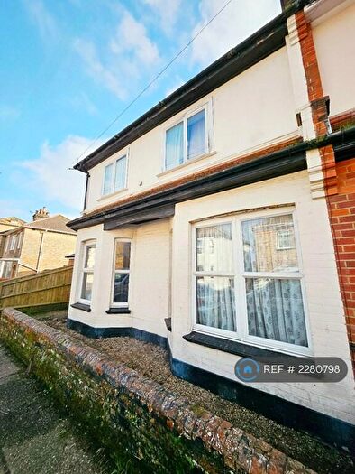 4 Bedroom Semi-Detached House To Rent In Tower Rd, Bournemouth, BH1