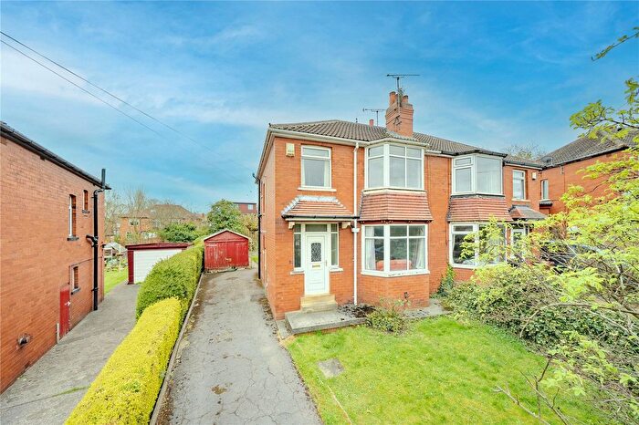 3 Bedroom Semi Detached House For Sale In Chelwood Crescent, Leeds, West Yorkshire, LS8