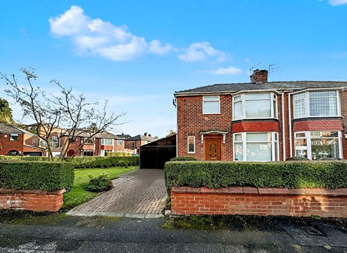 3 Bedroom Semi Detached House For Sale In Ruskin Road, Prestwich, M25