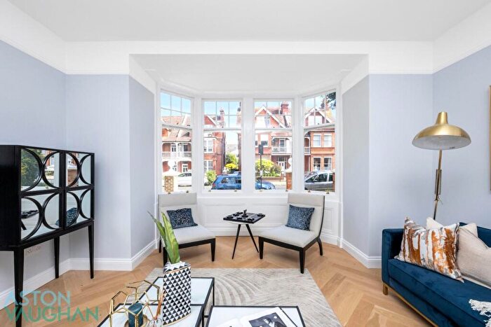 5 Bedroom Semi-Detached House To Rent In Pembroke Crescent, Hove, BN3