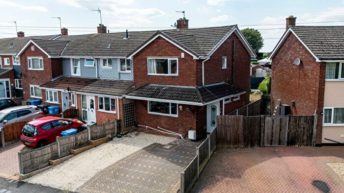 3 Bedroom End Terrace House For Sale In Fairoaks Drive, Great Wyrley, WS6