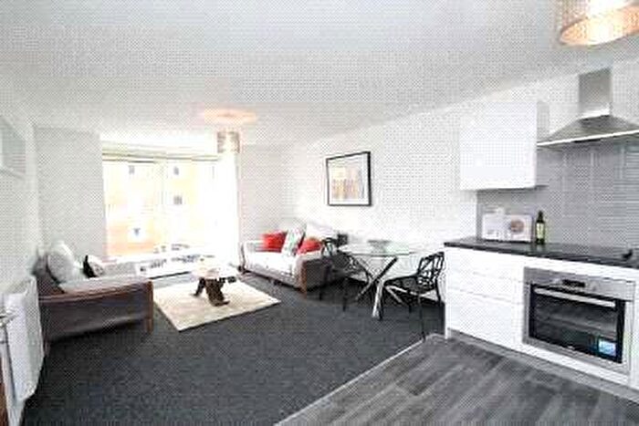 2 Bedroom Apartment To Rent In San Court, - Wilmslow Road, Rusholme, Manchester, M14