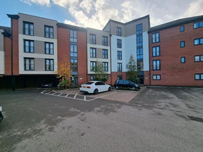 1 Bedroom Apartment To Rent In Railway View, Kettering, NN16