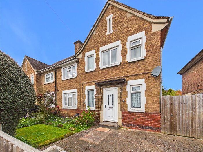 4 Bedroom Semi Detached House For Sale In Hailes Road, Gloucester, Gloucestershire, GL4