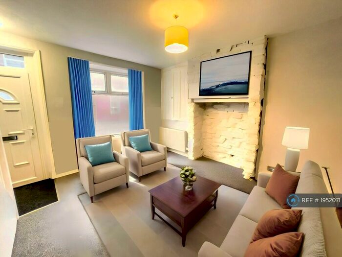 2 Bedroom Terraced House To Rent In Bacup Road, Rossendale, BB4