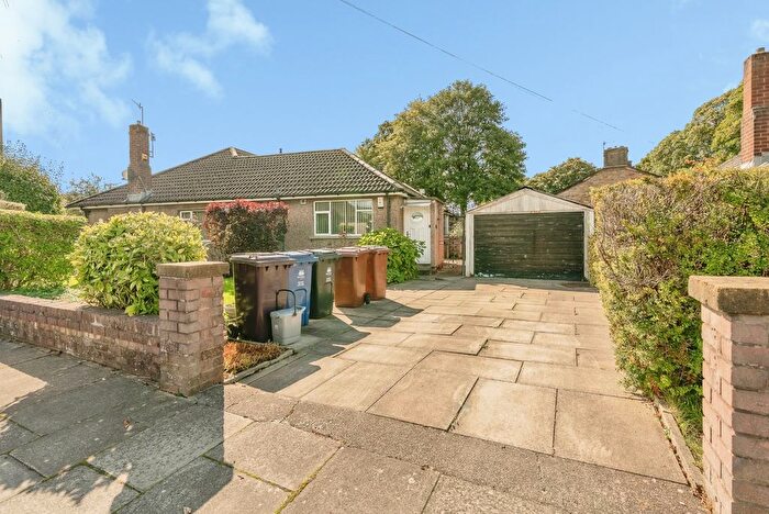 3 Bedroom Bungalow For Sale In Lowerhouse Lane, Burnley, Lancashire, BB12