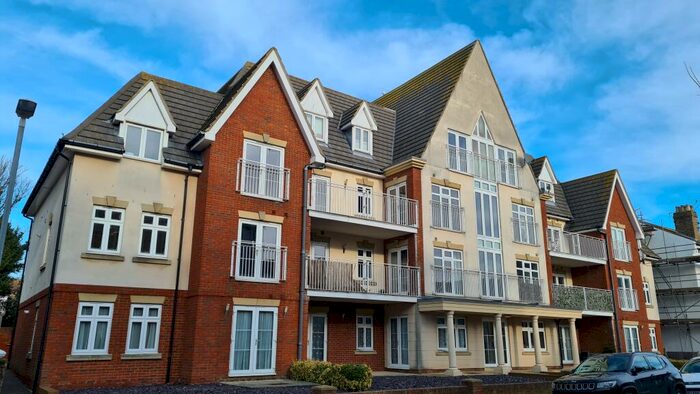 2 Bedroom Flat To Rent In The Grange (), Ramsgate, CT11