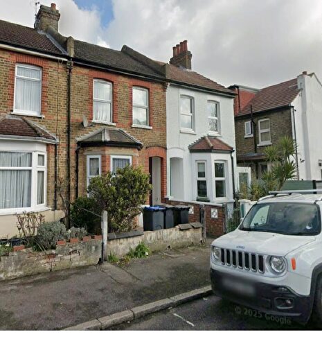 2 Bedroom Terraced House For Sale In Westbury Road, Croydon, CR0