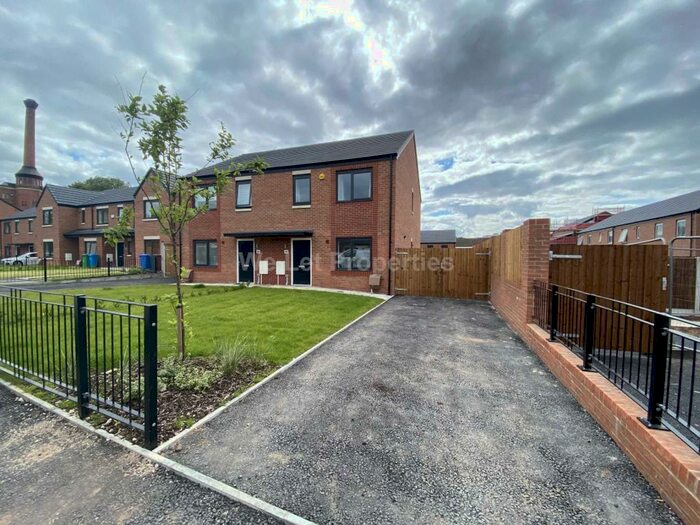3 Bedroom House To Rent In John Hogan Vc Road, Manchester, M40