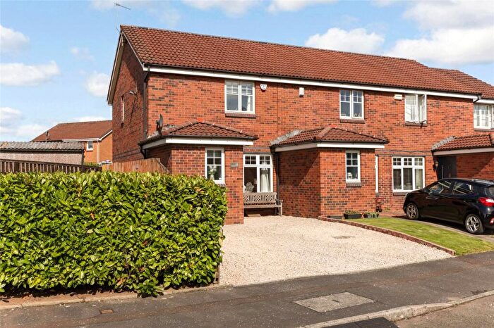 2 Bedroom End Of Terrace House For Sale In Nethergreen Crescent, Renfrew, Renfrewshire, PA4