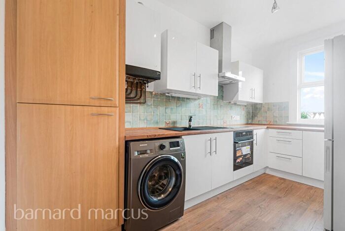 2 Bedroom Semi Detached House To Rent In Bridge Road, Epsom, KT17