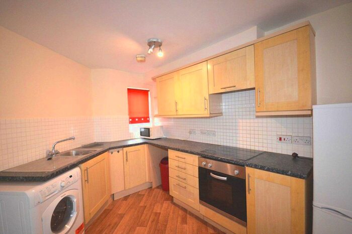 1 Bedroom Flat To Rent In Foxglove Path, Riverside, SE28