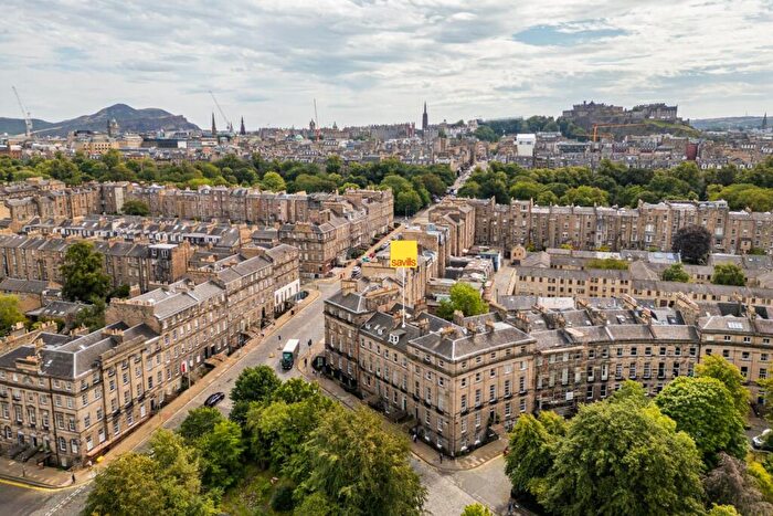 2 Bedroom Apartment For Sale In South East Circus Place, New Town, Edinburgh, EH3