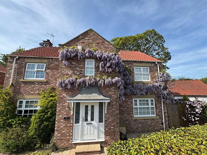 4 Bedroom Detached House For Sale In Pinfold Green, Staveley, HG5