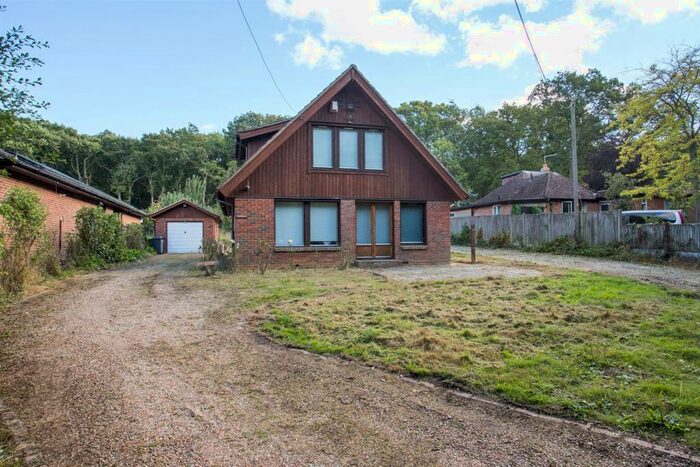 2 Bedroom Maisonette To Rent In Radfall Ride, Whitstable, CT5