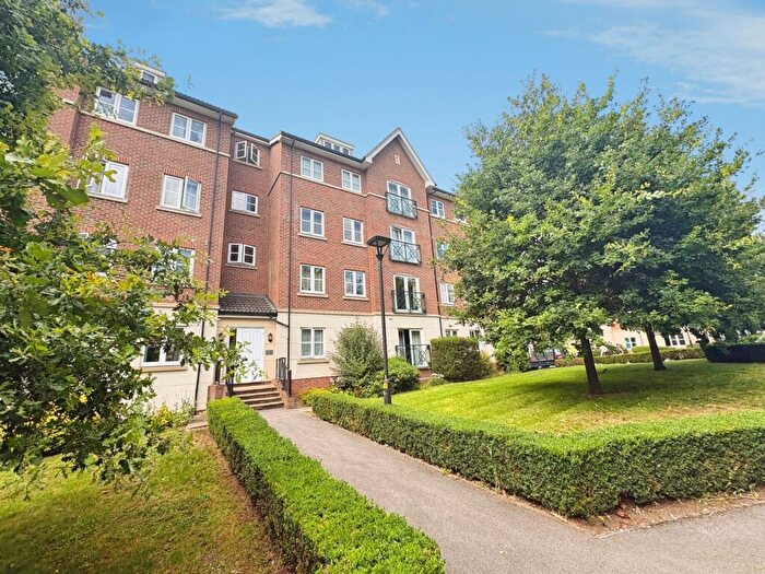 1 Bedroom Apartment For Sale In Viridian Square, Aylesbury, HP21
