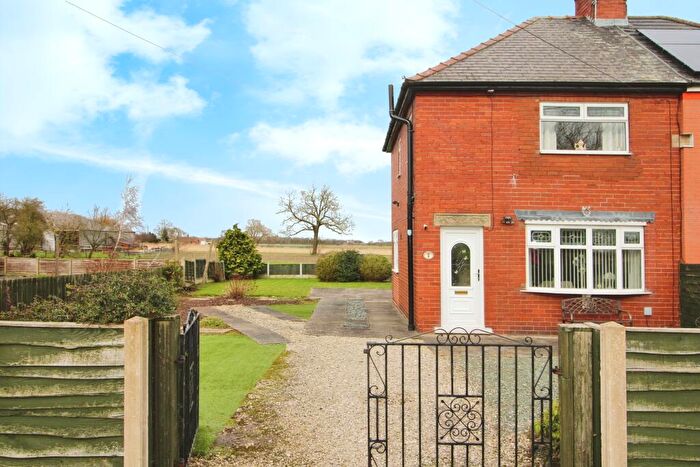 3 Bedroom Semi-Detached House For Sale In Chapel Lane, East Butterwick, DN17