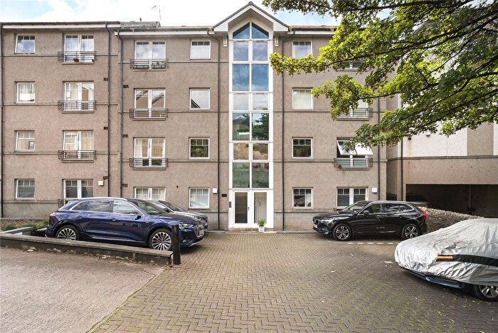 2 Bedroom Flat For Sale In D Justice Mill Brae, Aberdeen, AB11