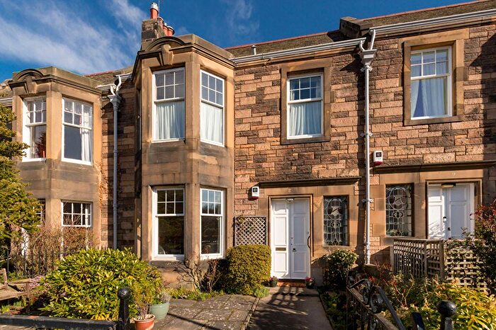 5 Bedroom Terraced House For Sale In Lockharton Gardens, Edinburgh, EH14