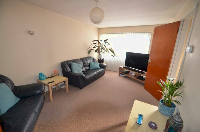 3 Bedroom Terraced House To Rent In Chapel Wood, Llanedeyrn, Cardiff, CF23