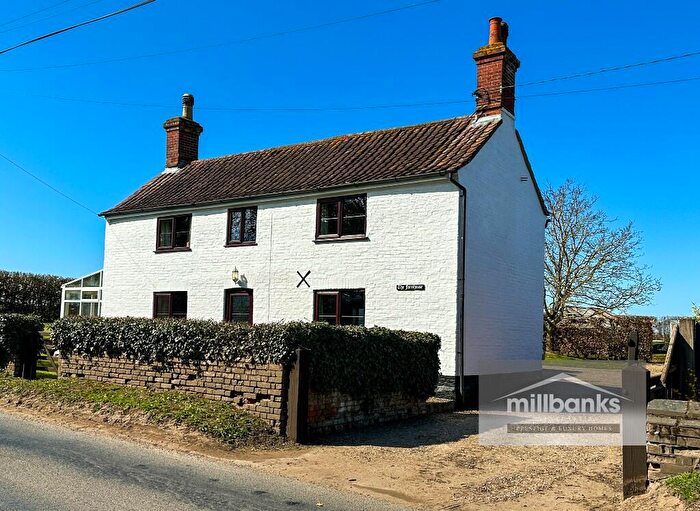 3 Bedroom Detached House For Sale In New Buckenham Road, Banham, NR16