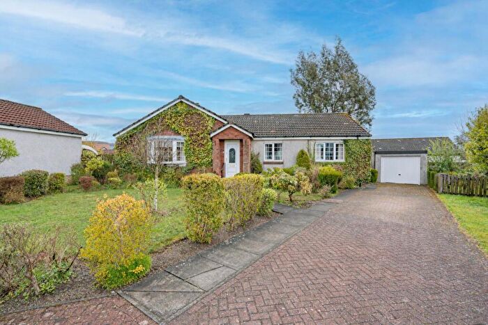 3 Bedroom Bungalow For Sale In Nasmyth Place, Kelty, KY4