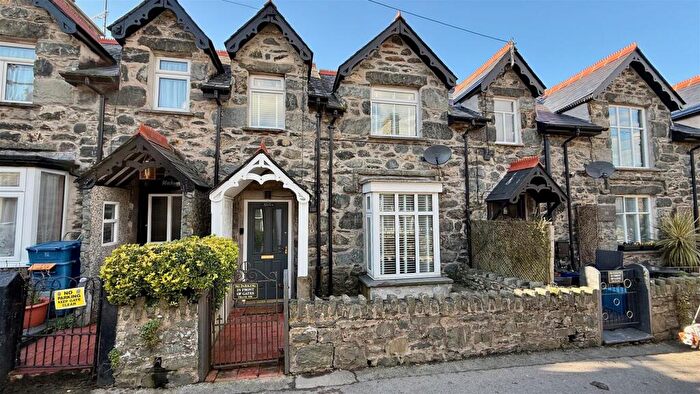 3 Bedroom Terraced House For Sale In Llanbedr, LL45