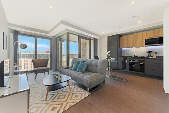 1 Bedroom Apartment To Rent In Western Gateway, E16