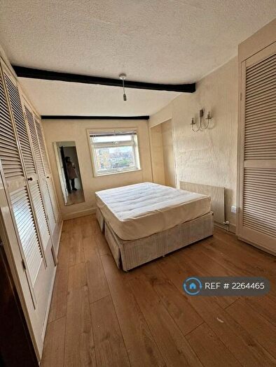 2 Bedroom Terraced House To Rent In Inglehurst Gardens, Ilford, IG4
