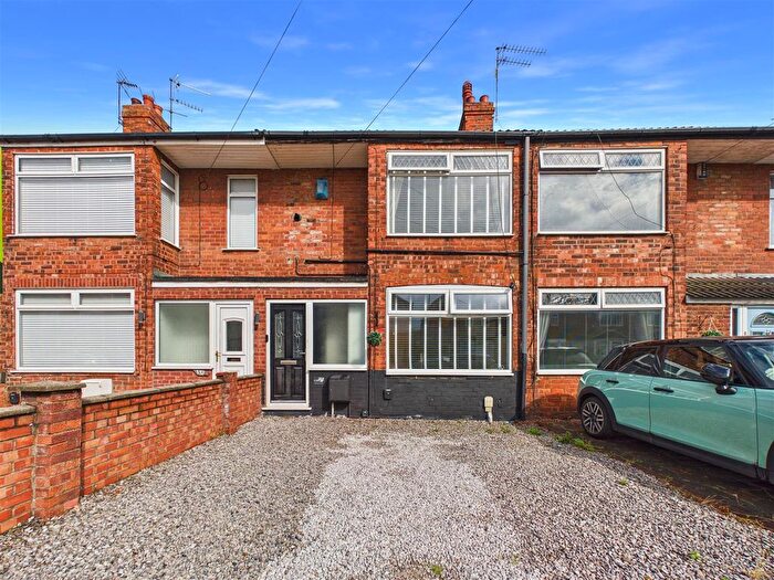2 Bedroom Terraced House For Sale In Eastfield Road, Hull, HU4