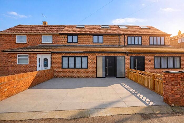 4 Bedroom Terraced House For Sale In Meadway, Colney Heath, St. Albans, Hertfordshire, AL4