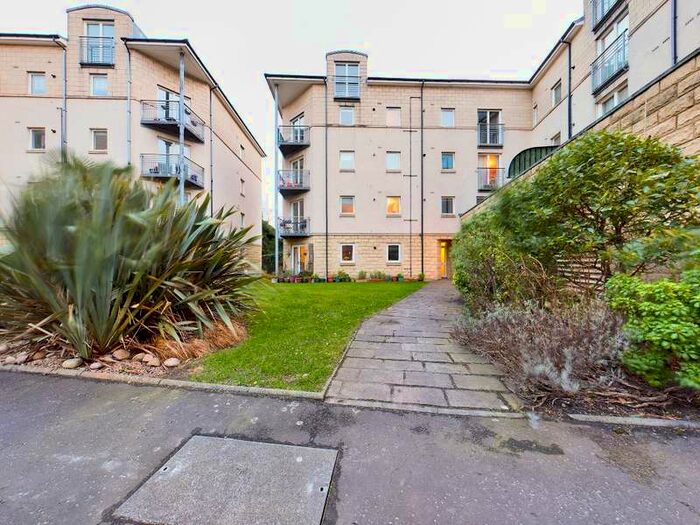 2 Bedroom Flat To Rent In Crewe Road North Crewe Toll, Edinburgh, EH5