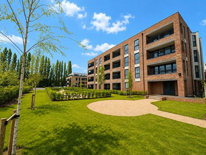 1 Bedroom Apartment For Sale In Heathside House, A Littleworth Road, Esher, KT10