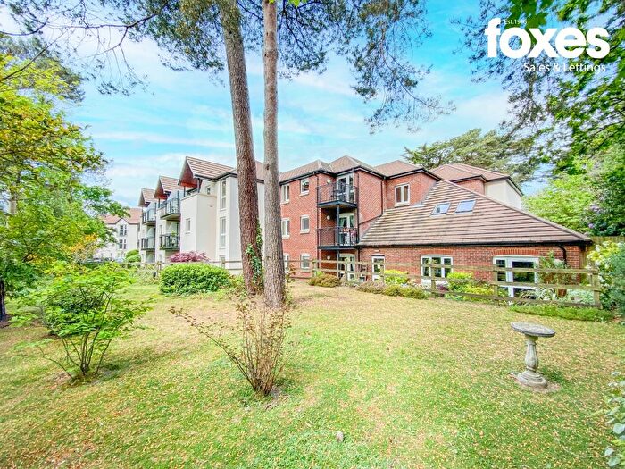 1 Bedroom Flat To Rent In Cherrett Court, Ringwood Road, Ferndown, Dorset, BH22