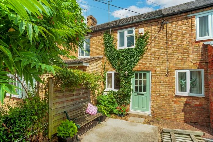 1 Bedroom Terraced House For Sale In Lower Green, Westcott, Buckinghamshire., HP18