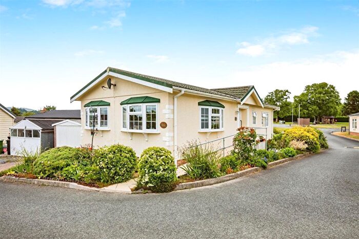 2 Bedroom Park Home For Sale In The Dell, Caerwnon Park, LD2