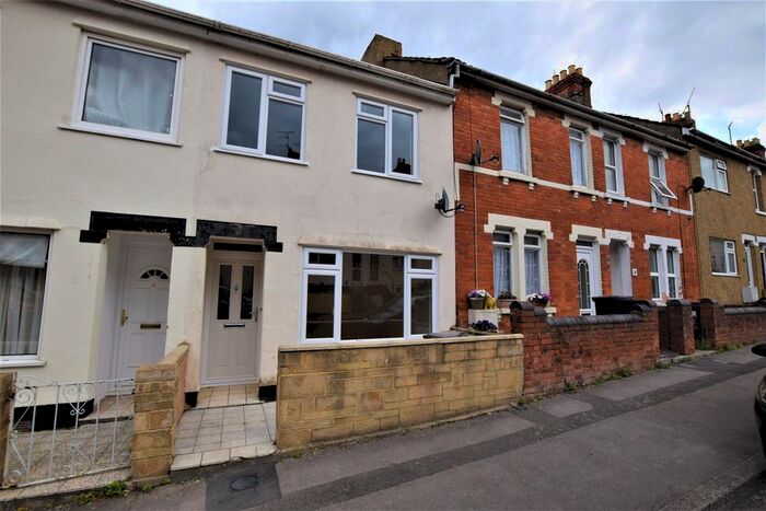 2 Bedroom Terraced House To Rent In Dryden Street, Swindon, SN1
