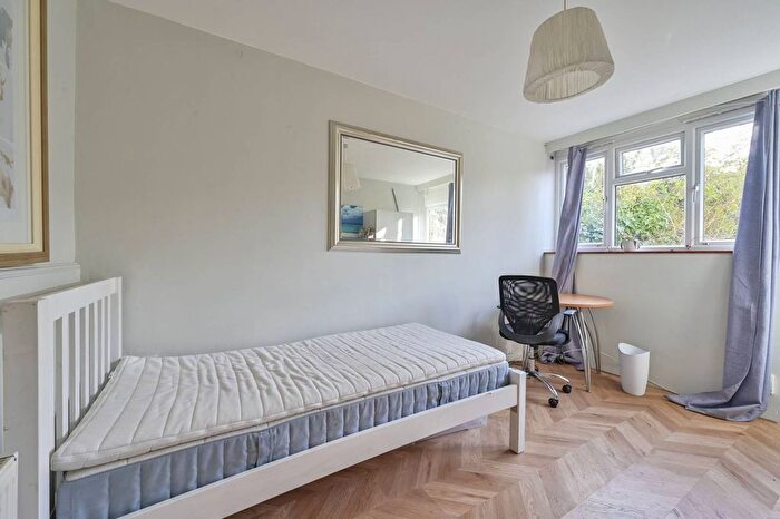 6 Bedroom Terraced House To Rent In Danebury Avenue, Roehampton, London, SW15