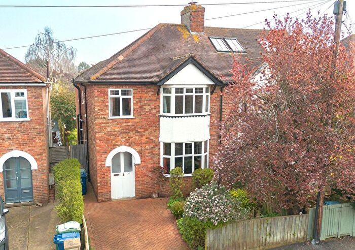 4 Bedroom Semi Detached House For Sale In Southdale Road, Oxford, OX2