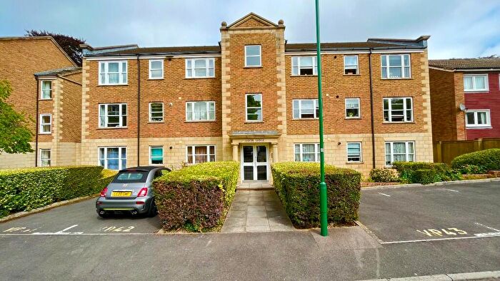 1 Bedroom Apartment To Rent In Walnut Mews, Sutton, Surrey, SM2