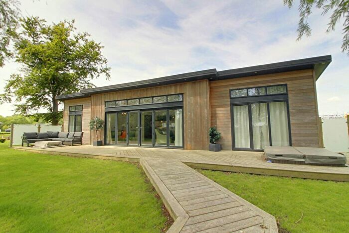 3 Bedroom Lodge For Sale In Langtoft Lakes, Langtoft, PE6