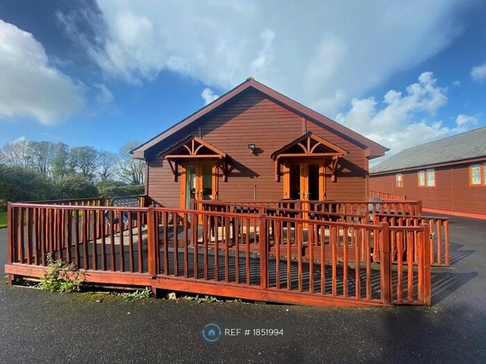 3 Bedroom Bungalow To Rent In Tudor Lodges, Looe, PL13