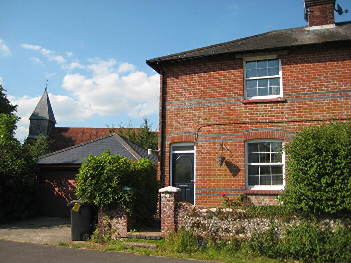 3 Bedroom Semi-Detached House To Rent In Southampton, Hants, SO32
